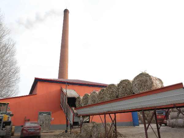 吉林?。汗膭?lì)秸稈打捆直燃供熱項(xiàng)目，打造“零碳”供熱鄉(xiāng)鎮(zhèn)